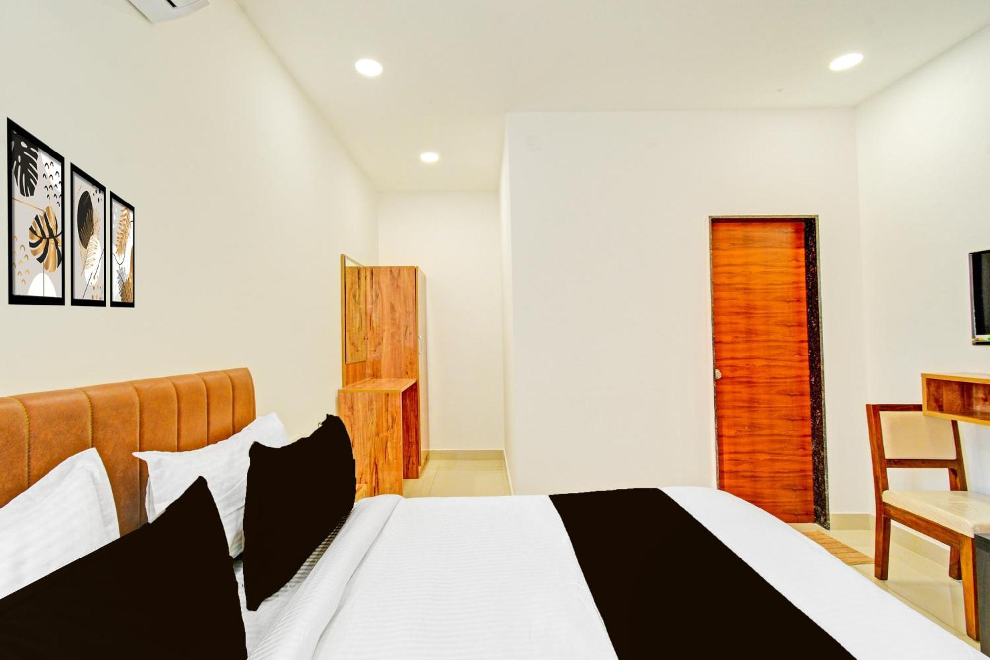 Super Townhouse Oak Suchitra Kompally Road Formerly Sun Moon Hotels Trimulgherry Eksteriør bilde